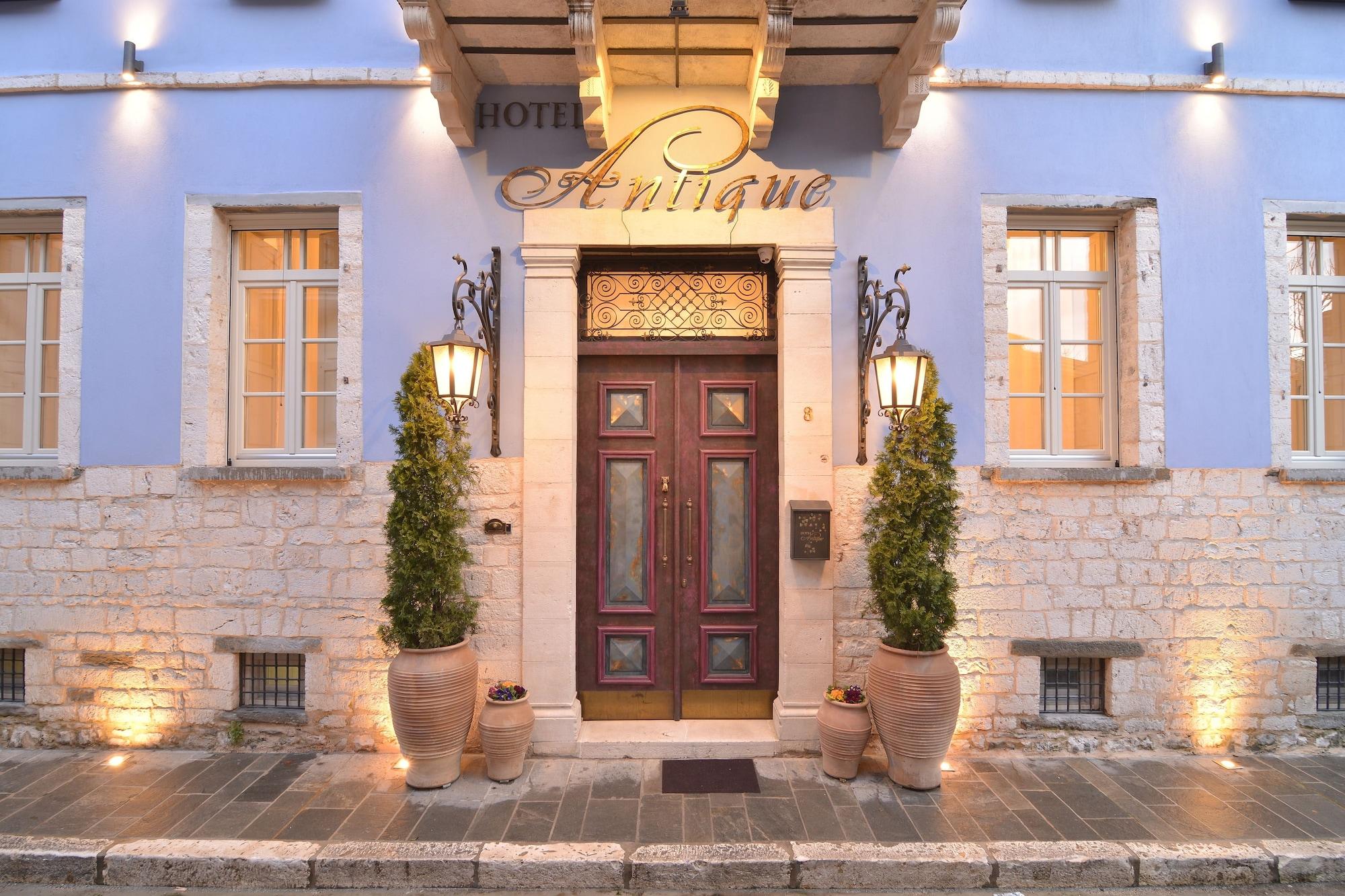 Vista Exterior Hotel Antique