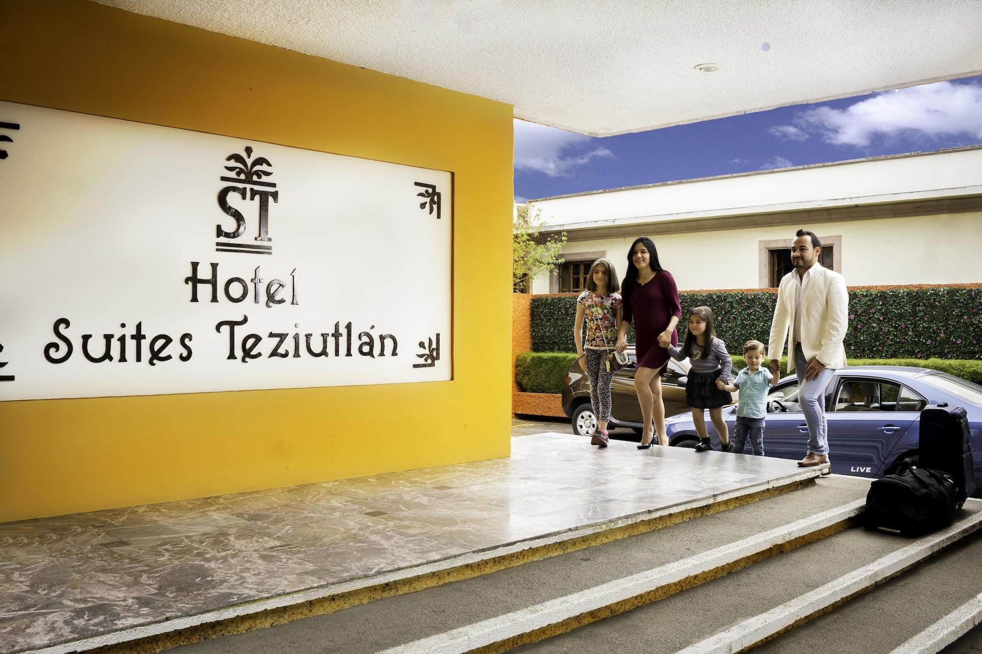 Vista Exterior Suites Teziutlan