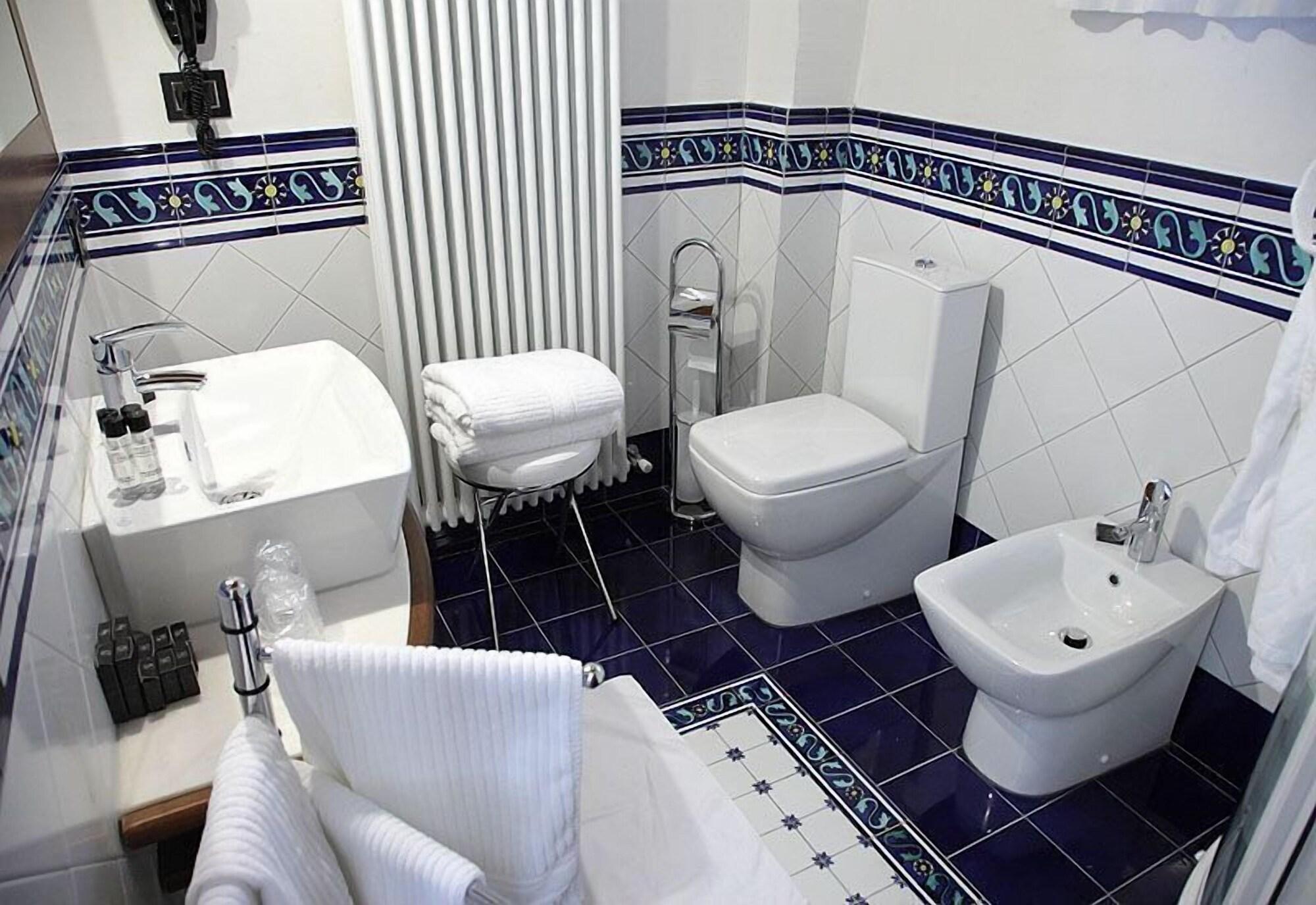 Equipamiento de Habitación Villa Carpenada