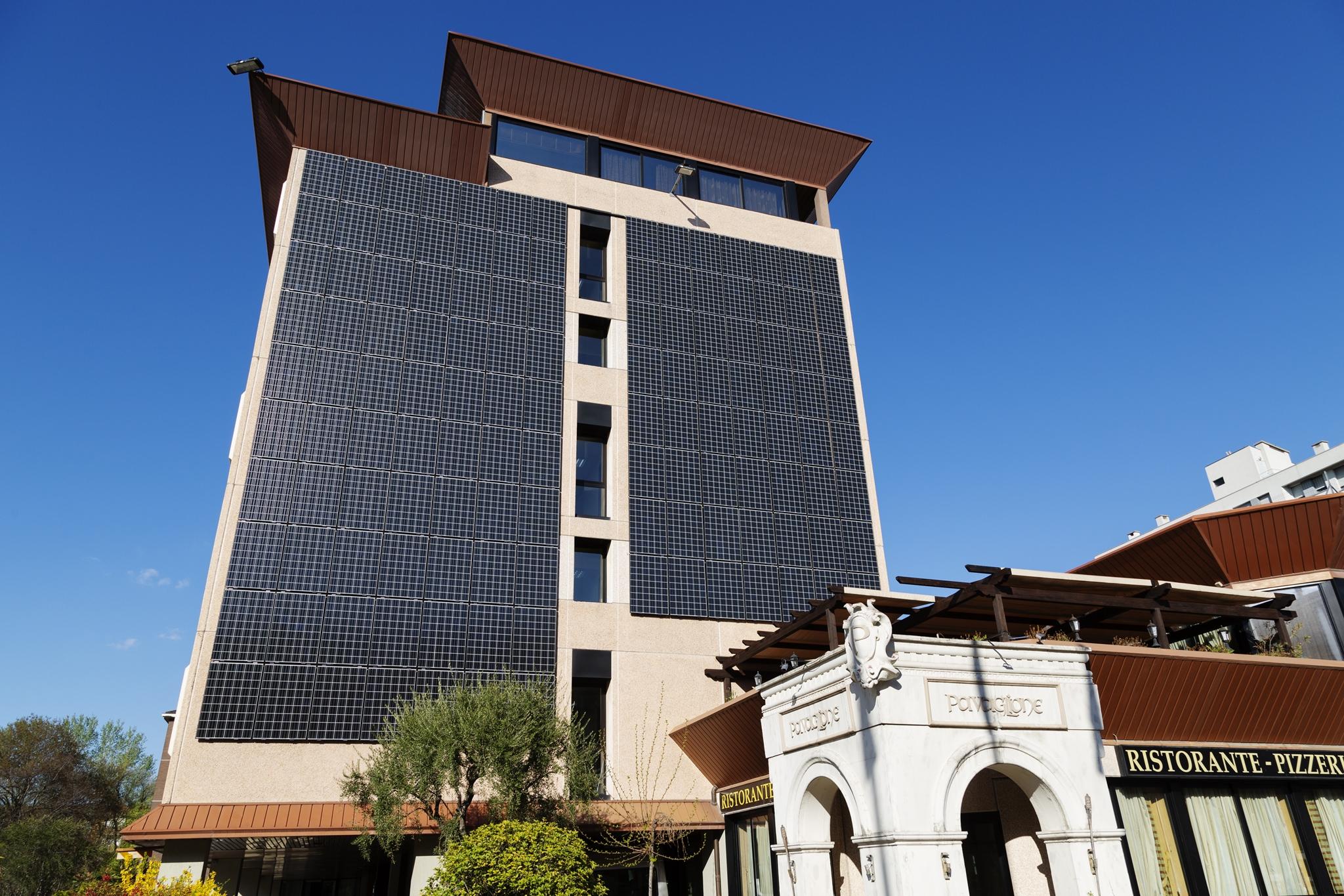 Vista Exterior JR Hotels Bologna Amadeus