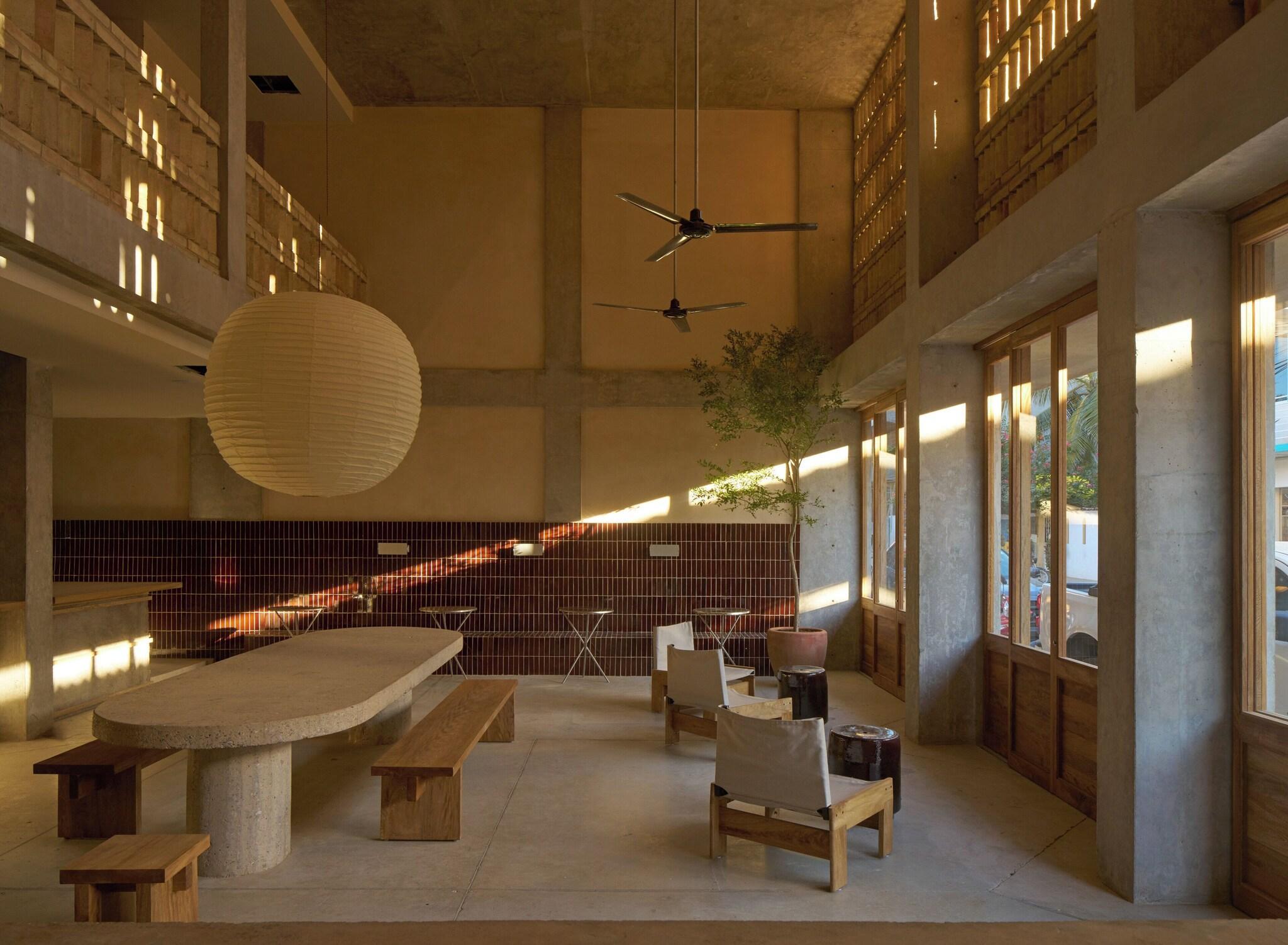 Vista Lobby Hotel Humano