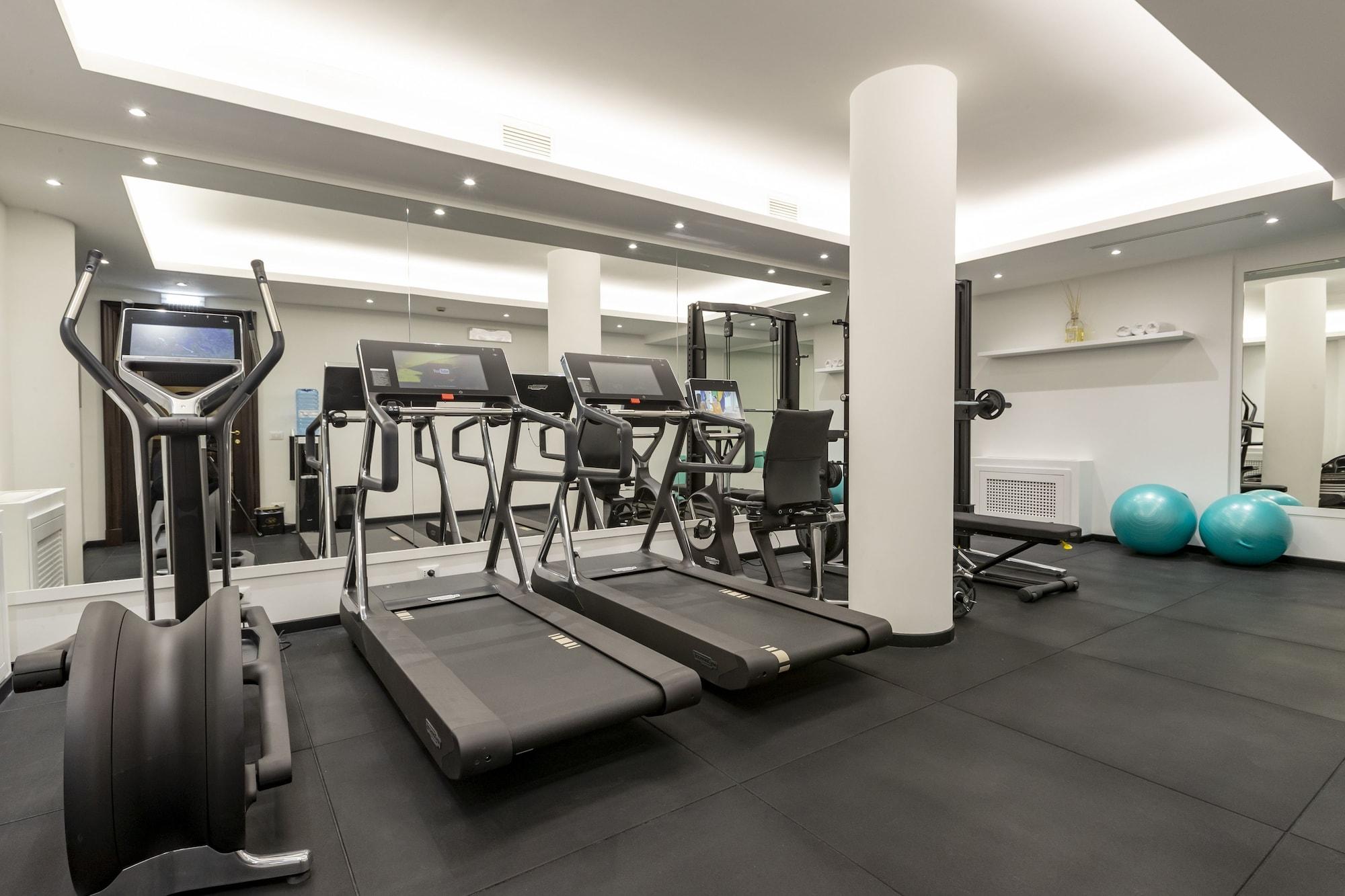 Gimnasio River Château Hotel