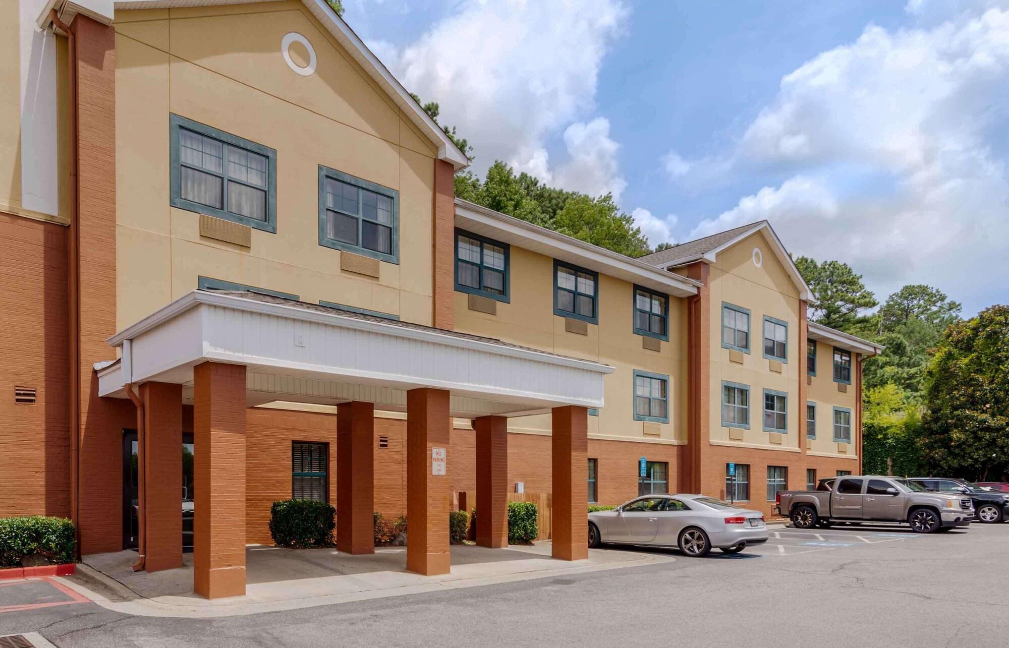 Vista Exterior Extended Stay America Select Suites - Atlanta - Alpharetta - Rock Mill Rd.