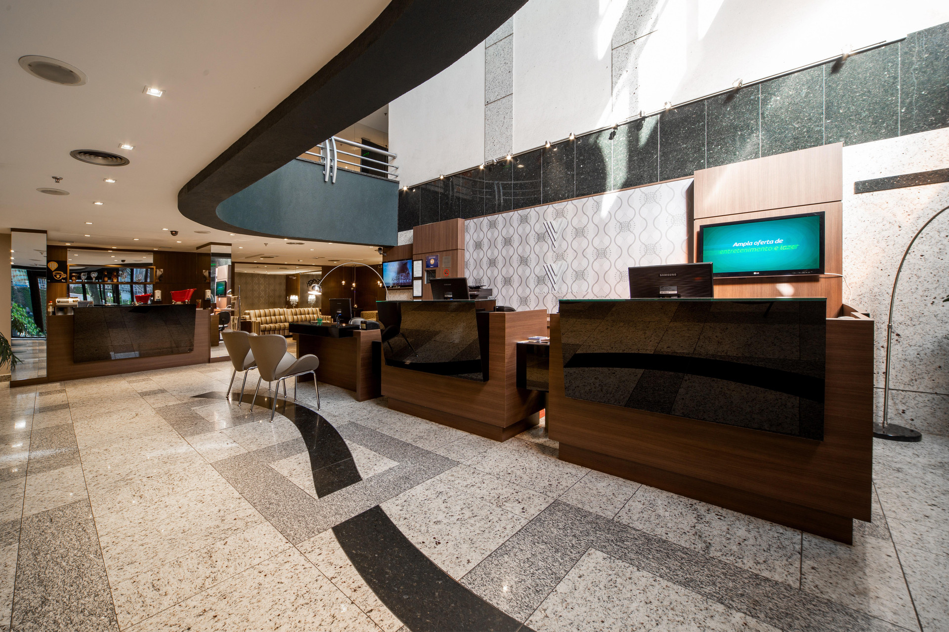 Vista Lobby Manhattan Porto Alegre by Mercure