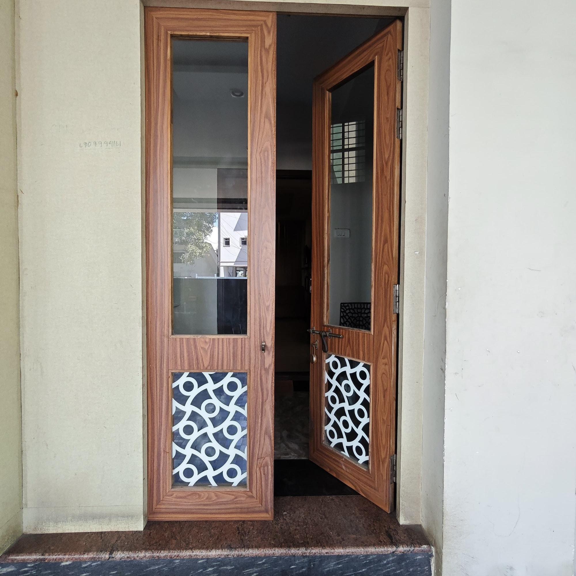 Varios Smart Home Service Apart by Stayz Royale