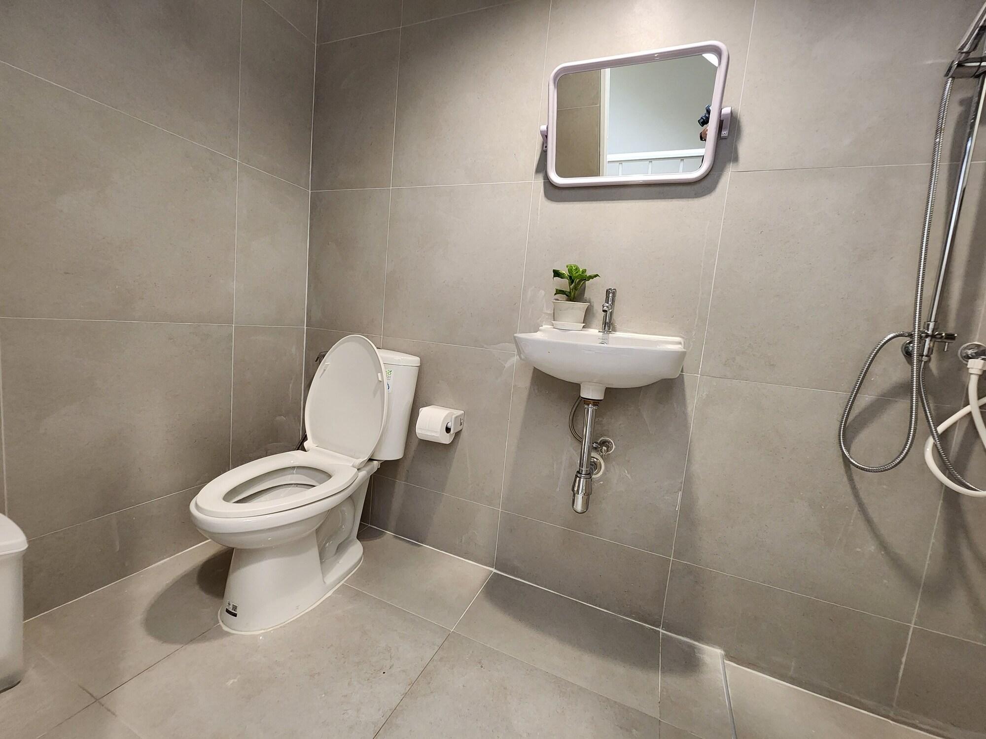 Equipamiento de Habitación Noir Cafe And Hostel