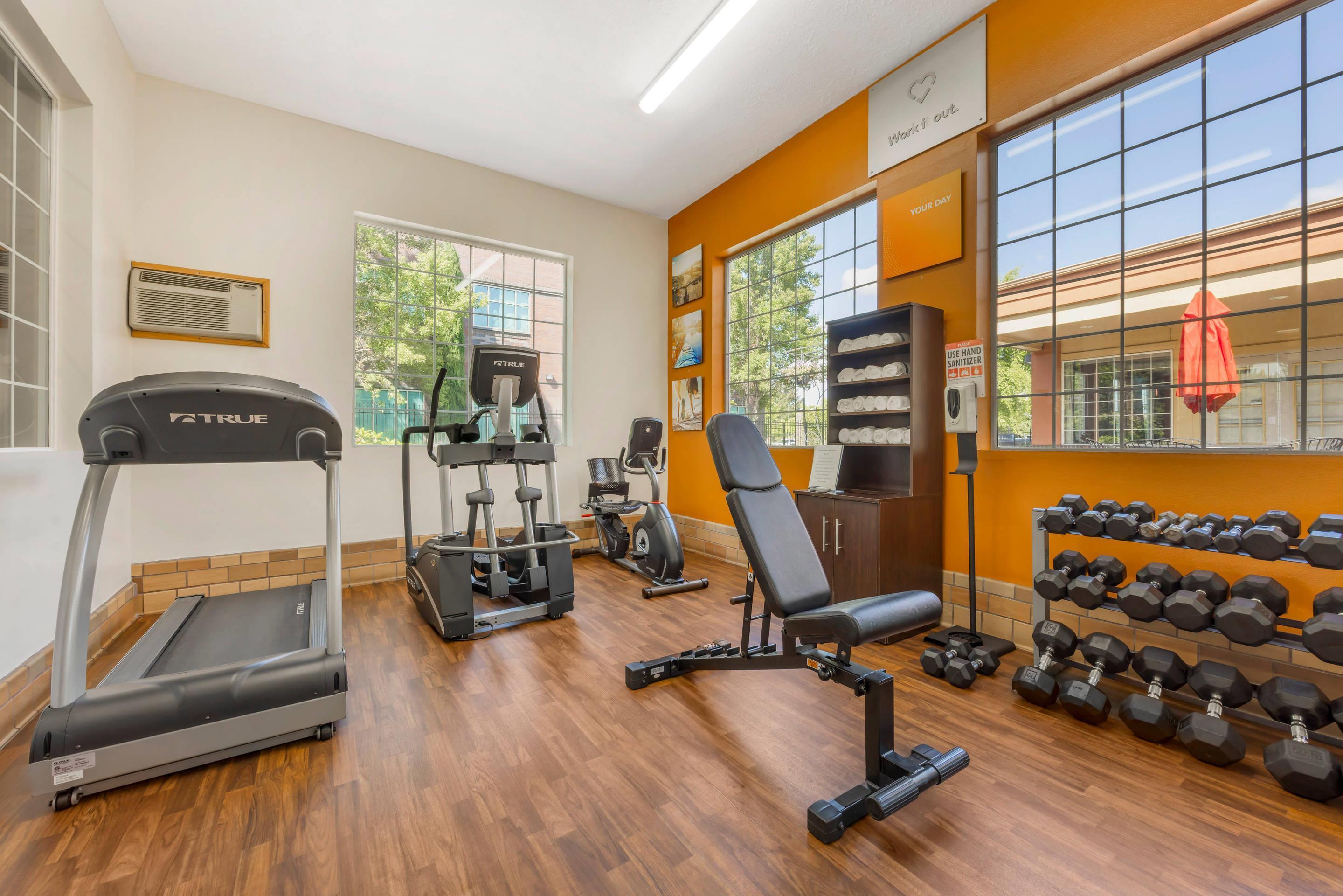 Instalaciones Recreativas Comfort Suites Salem