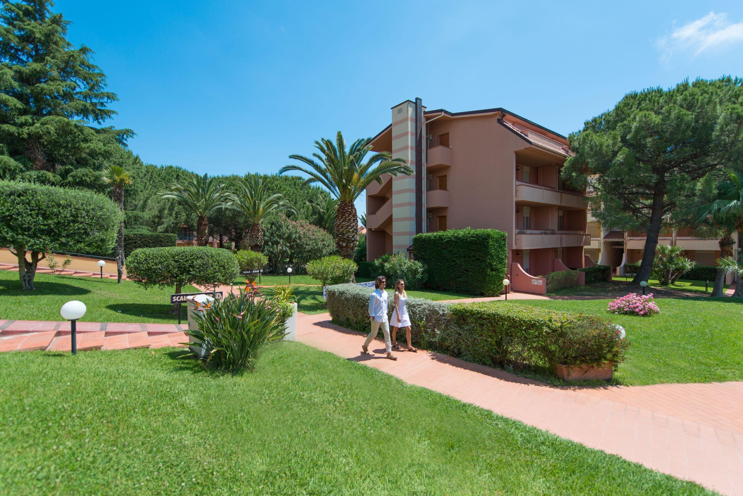 Vista Exterior Hotel Loano 2 Village
