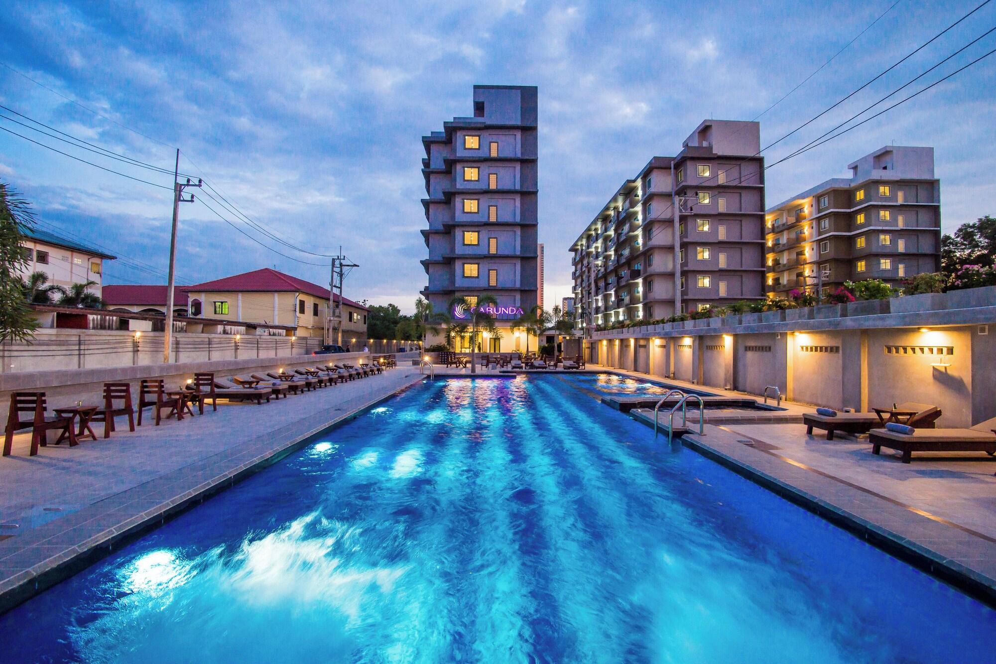 Varios Carunda Hotel Pattaya