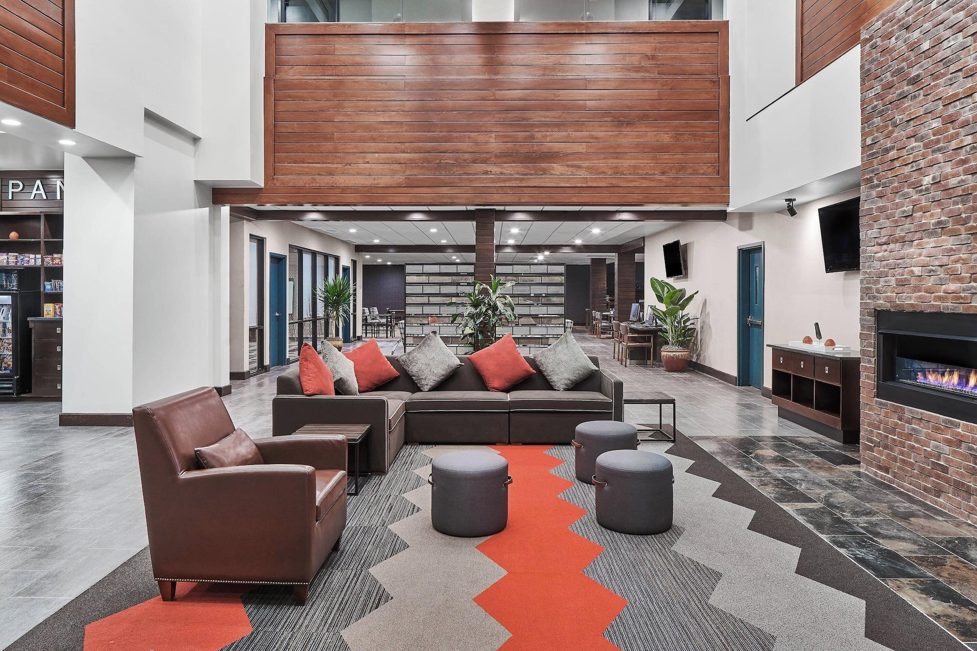 Vista Lobby Four Points by Sheraton Oklahoma City Airport
