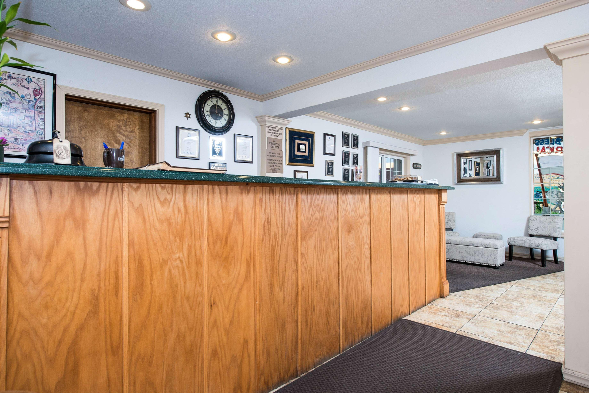 Vista Lobby Americas Best Value Inn Pendleton