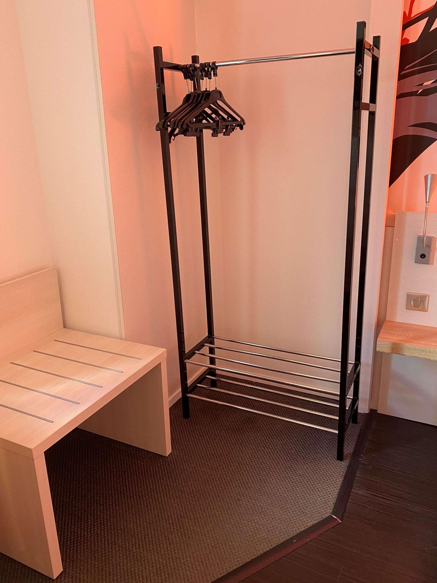 Set de Habitación Hotel Kyriad Quimper Sud