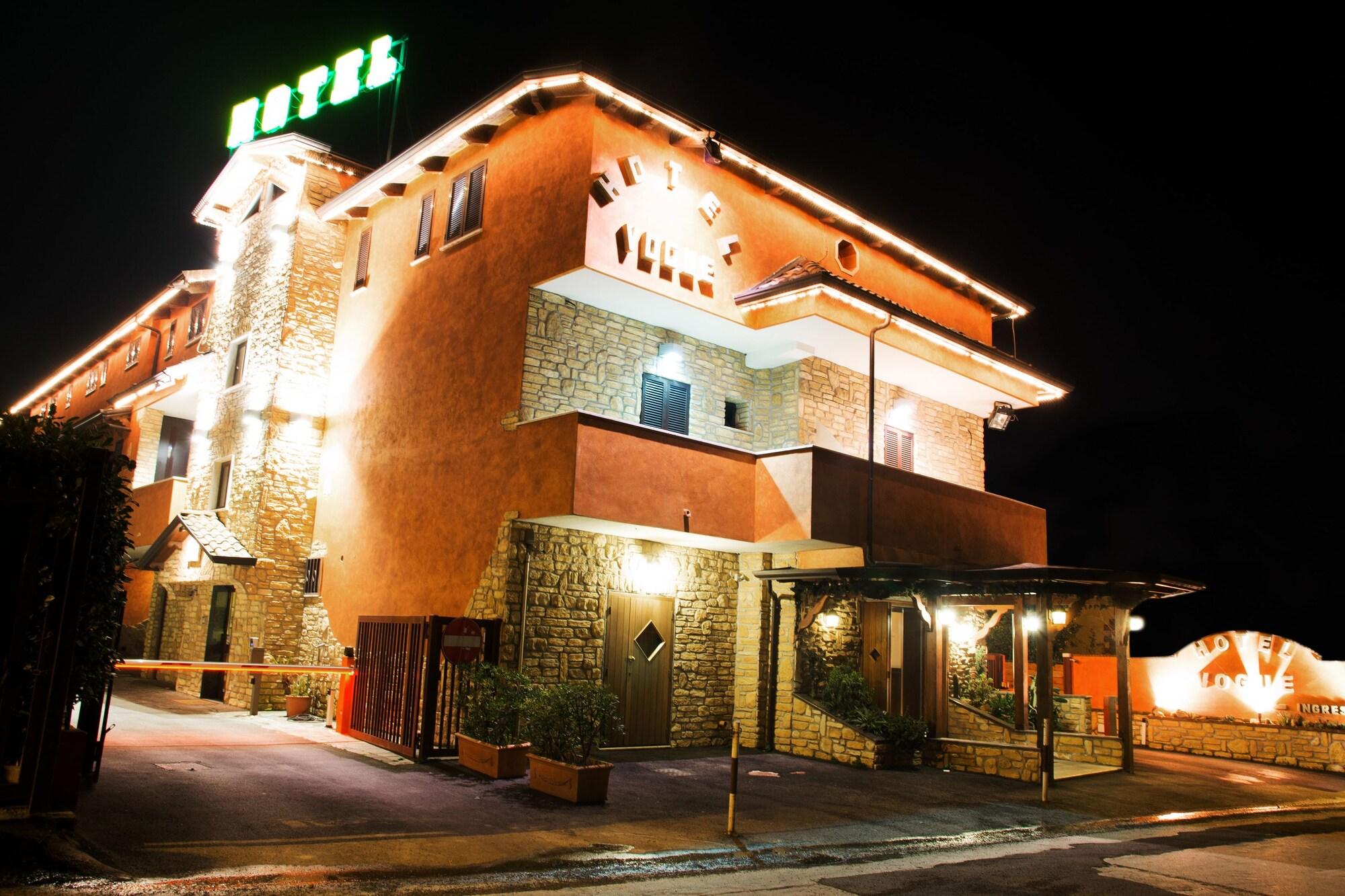 Vista Exterior Hotel Vogue