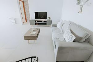 Alojamiento - Centrally Located Premium Condo with Fast WiFi