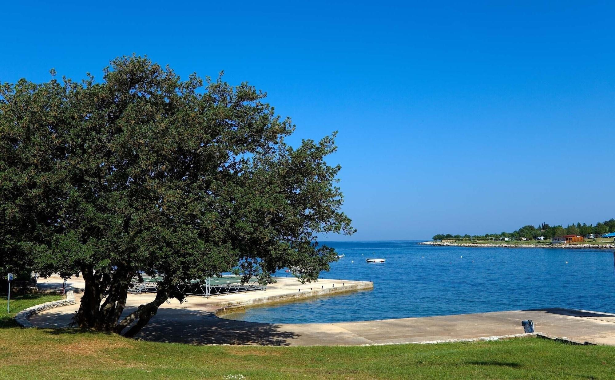 Playa Mediteran Mobile Homes Camping Park Umag