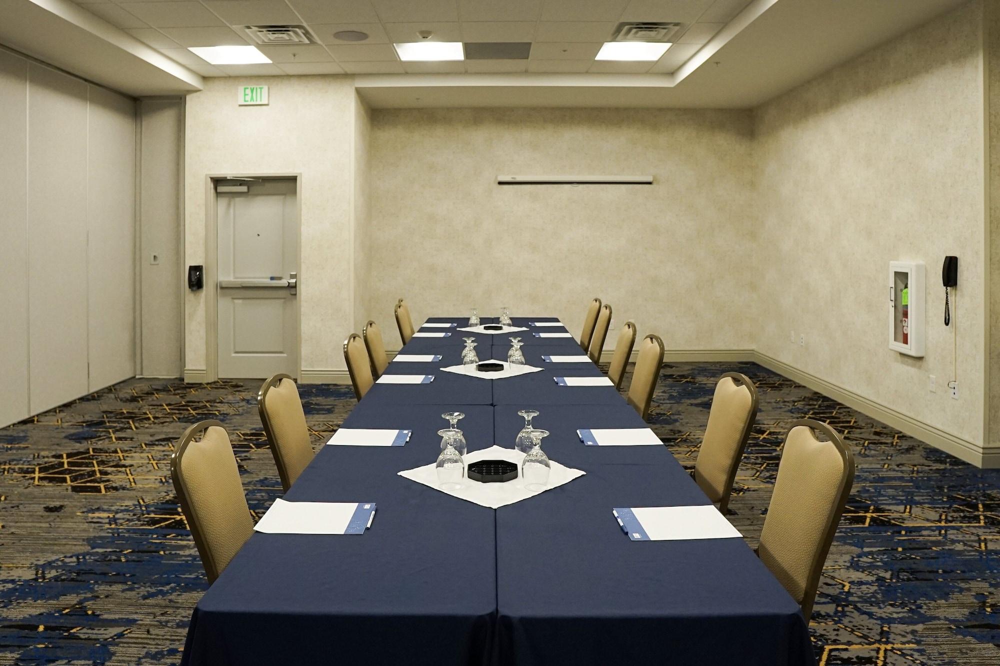 Sala de Reuniones Holiday Inn Express & Suites Denver - Aurora Medical Campus by IHG