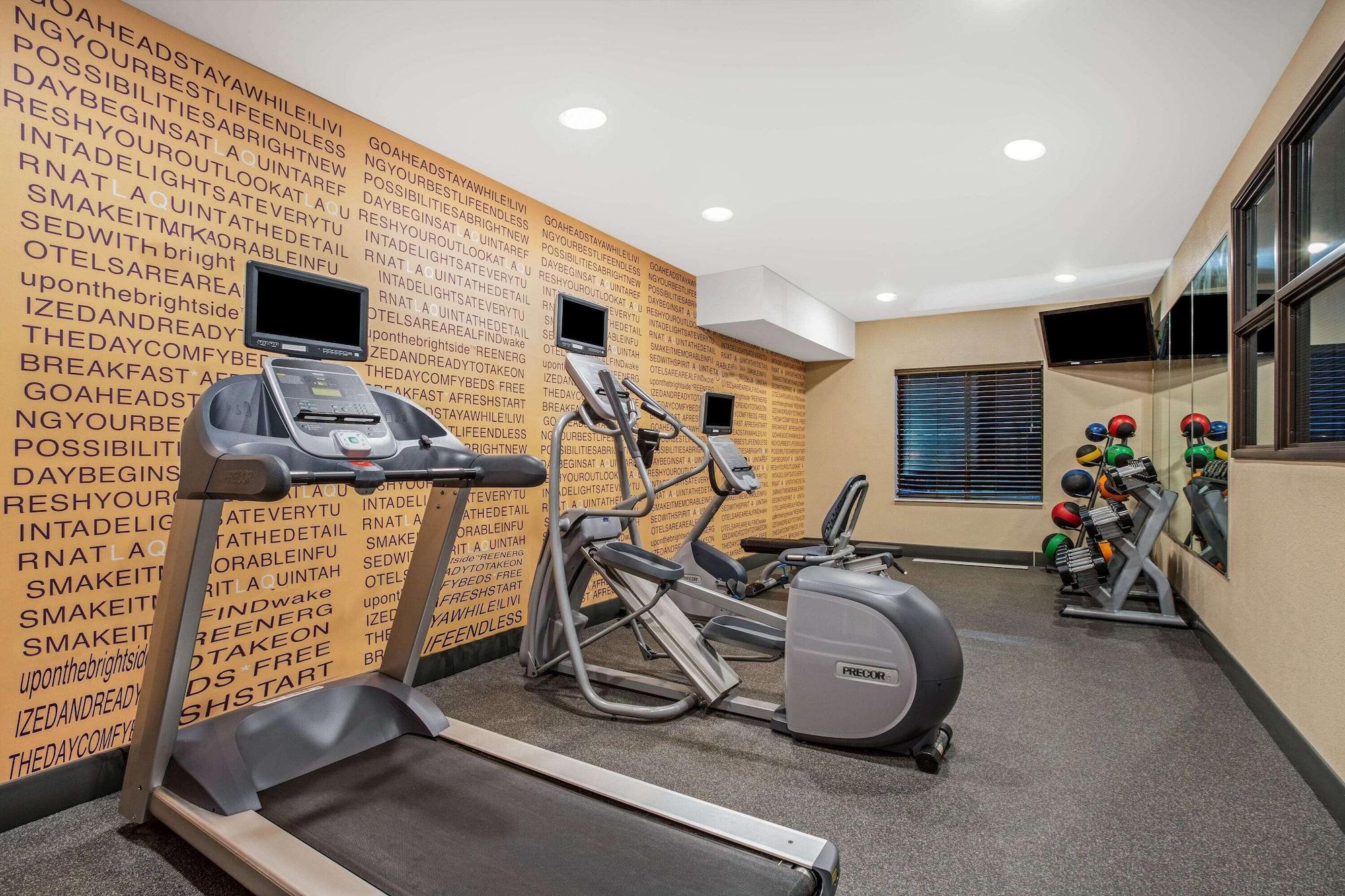 Gimnasio La Quinta Inn & Suites by Wyndham Norwich-Plainfield-Casino