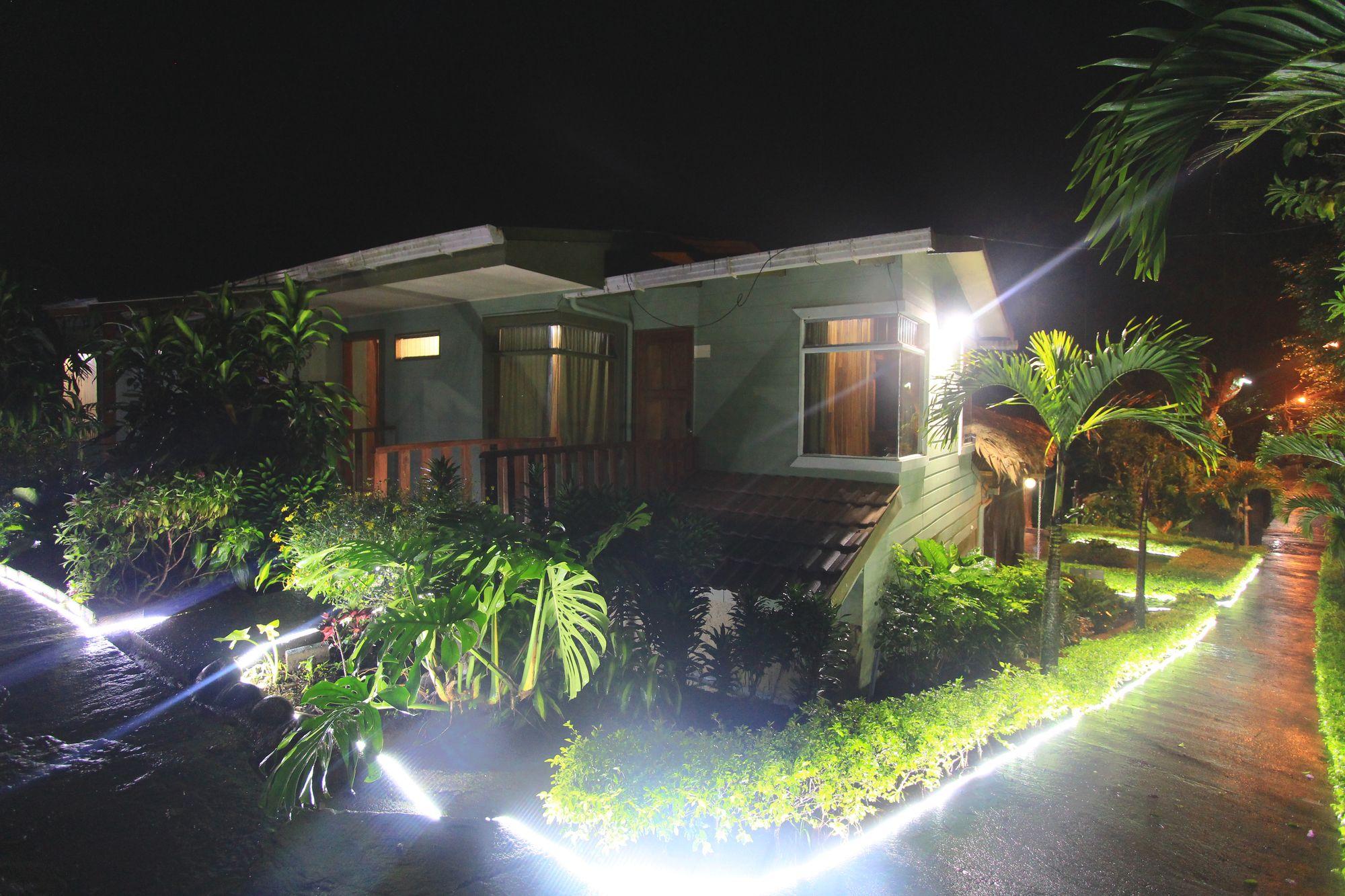 Vista Exterior Santa Elena Hostel Resort