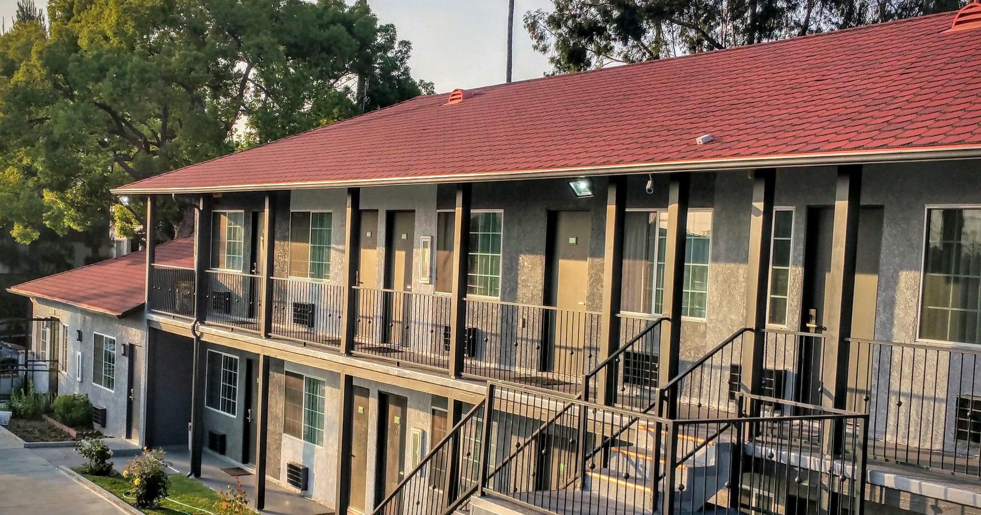 Vista Exterior Jewel City Inn