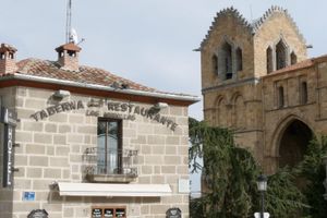 Alojamiento - Hotel Las Murallas