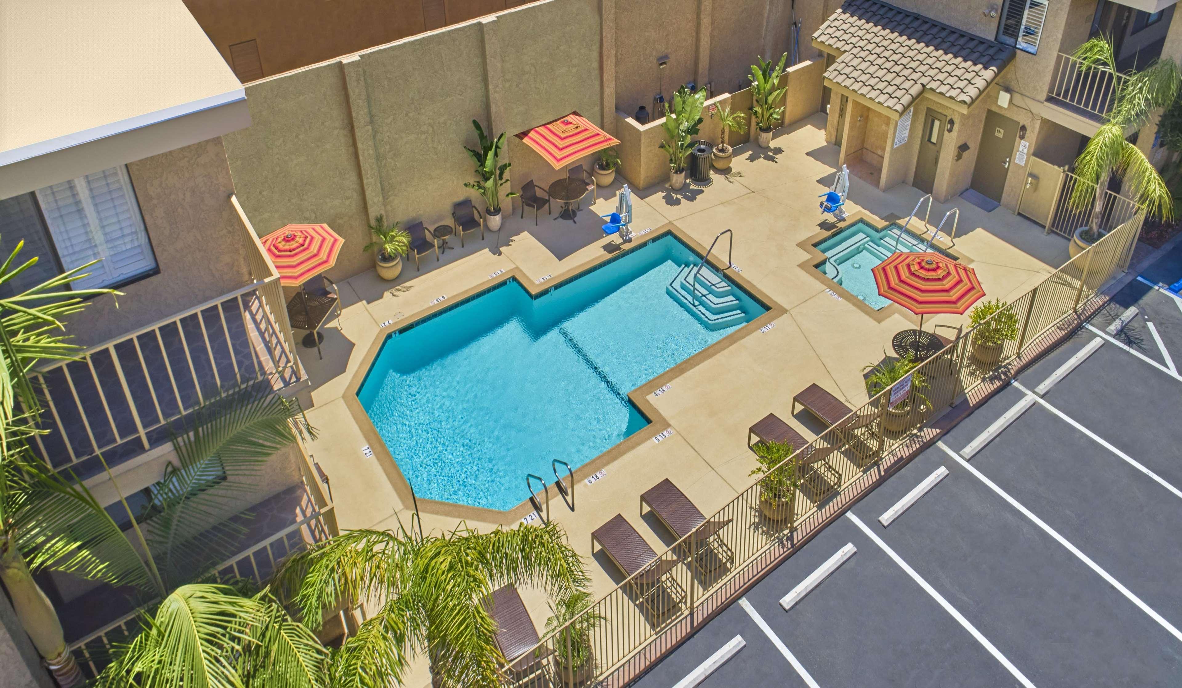 Vista Piscina Best Western Plus Anaheim Inn