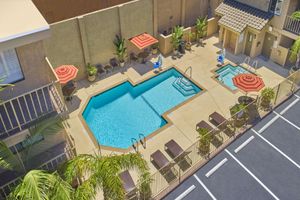 Alojamiento - Best Western Plus Anaheim Inn