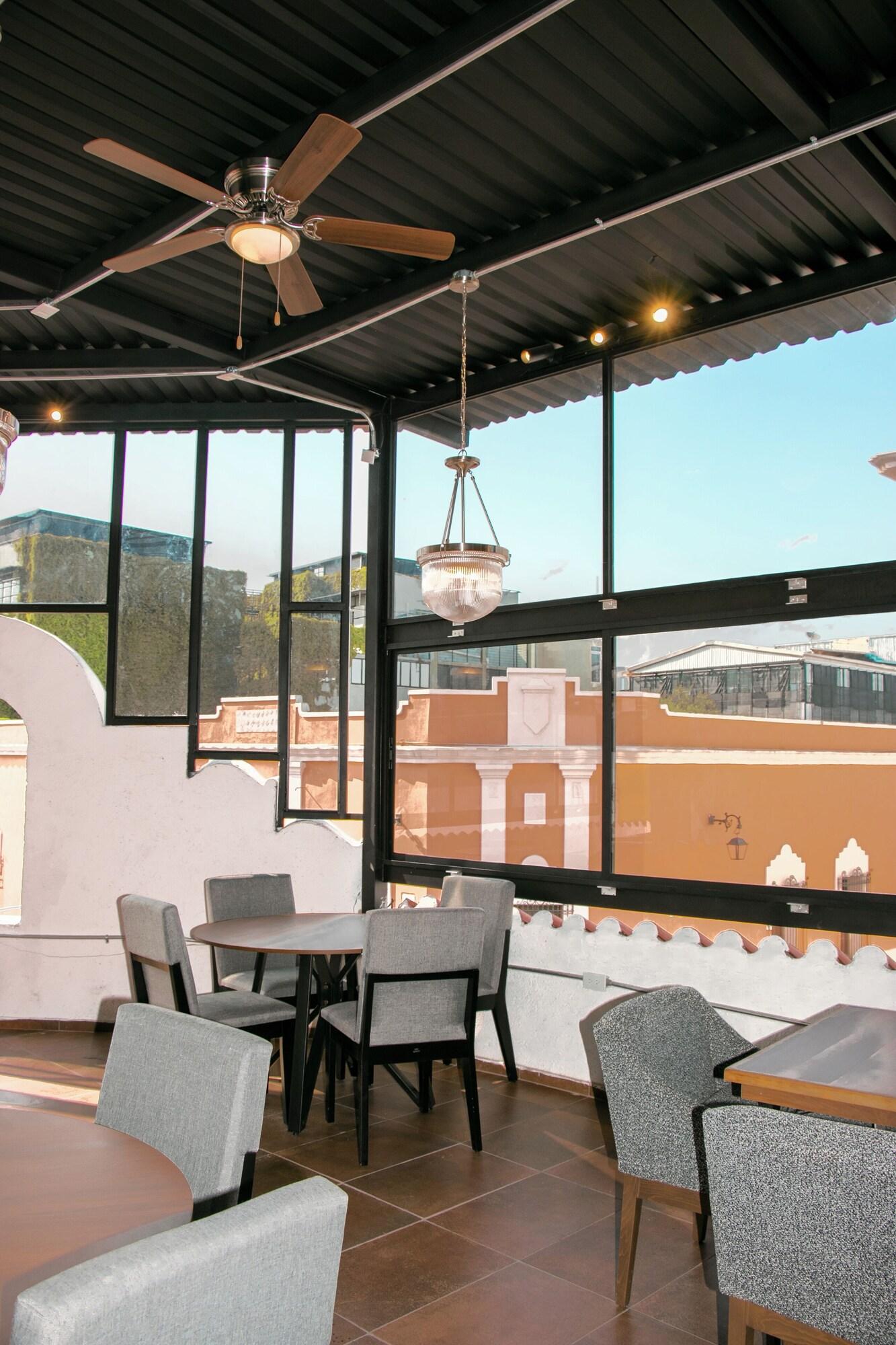 Equipamiento de Habitación Mina Suites Barrio Antiguo