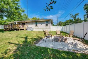 Alquiler Vacacional - Walk to Campus, FSU Photo Wall: Inviting Retreat!