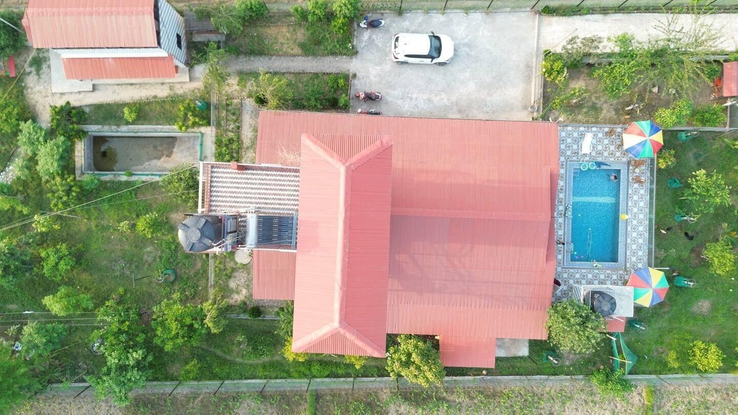 Varios Devchuli Farm House