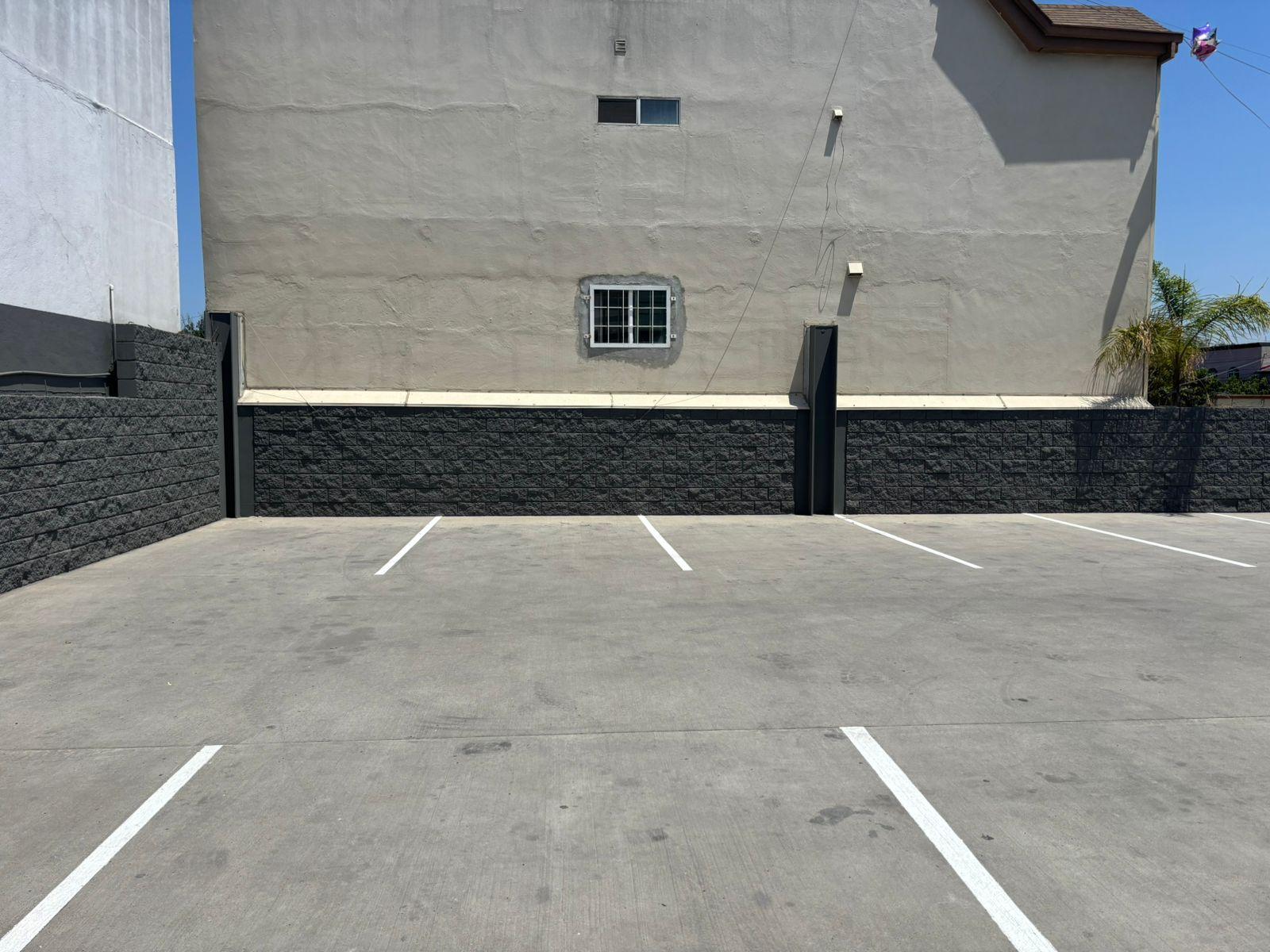 Estacionamiento Baja Inn Hoteles La Mesa