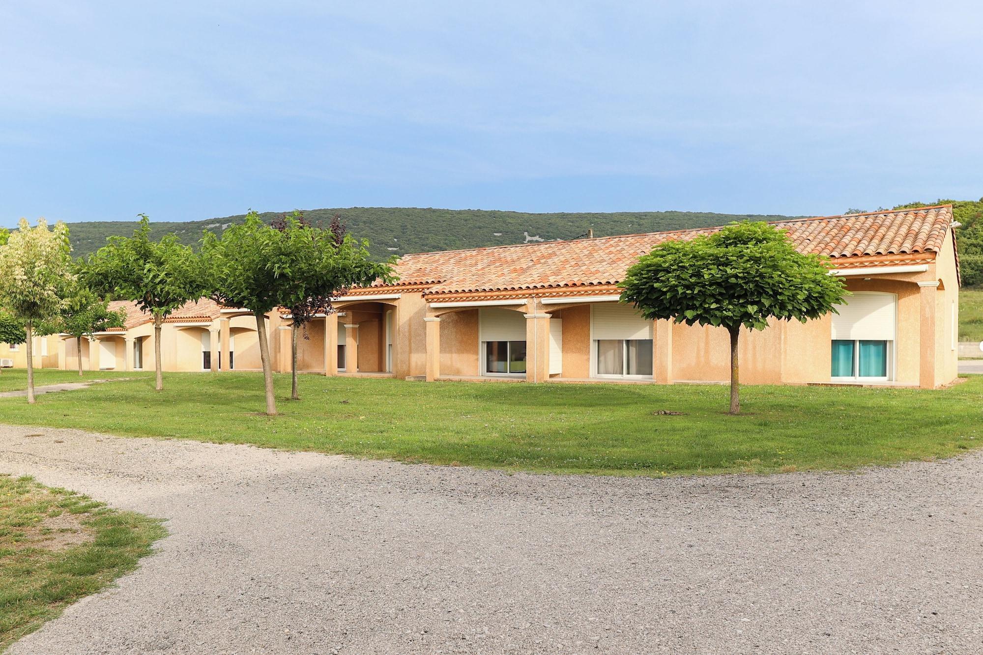 Vista Lobby Park Suites Village Gorges De L Ha Rault Ca Vennes