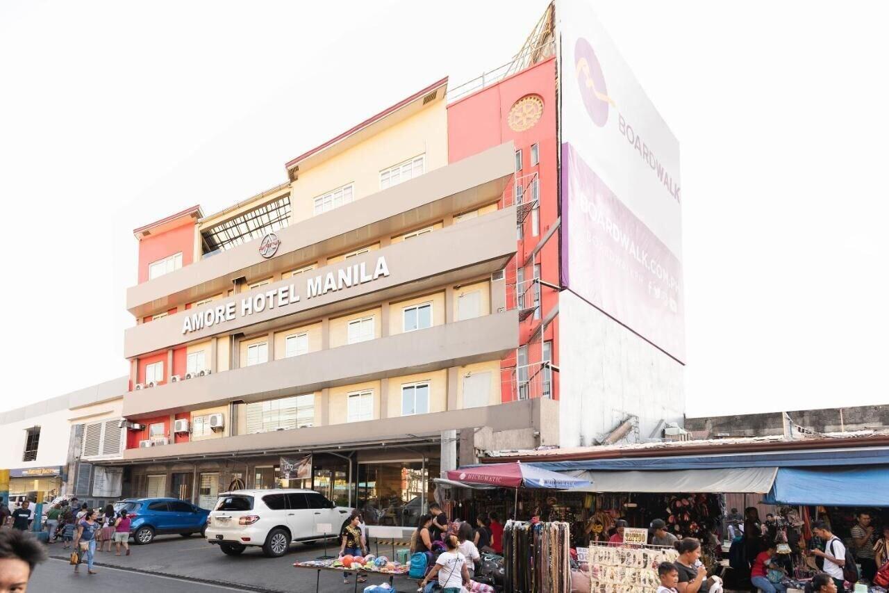 Vista Exterior Amore Hotel Manila