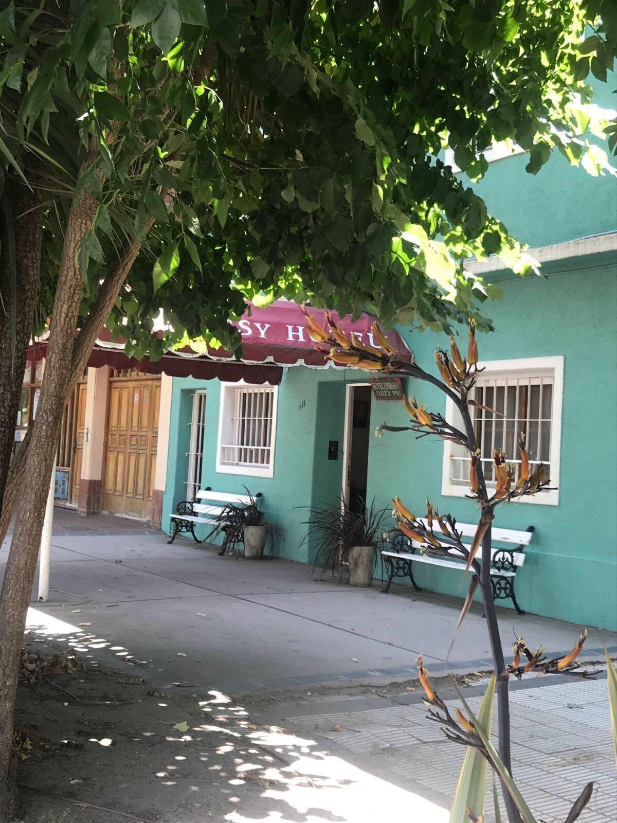 Vista Exterior Hotel Embassy