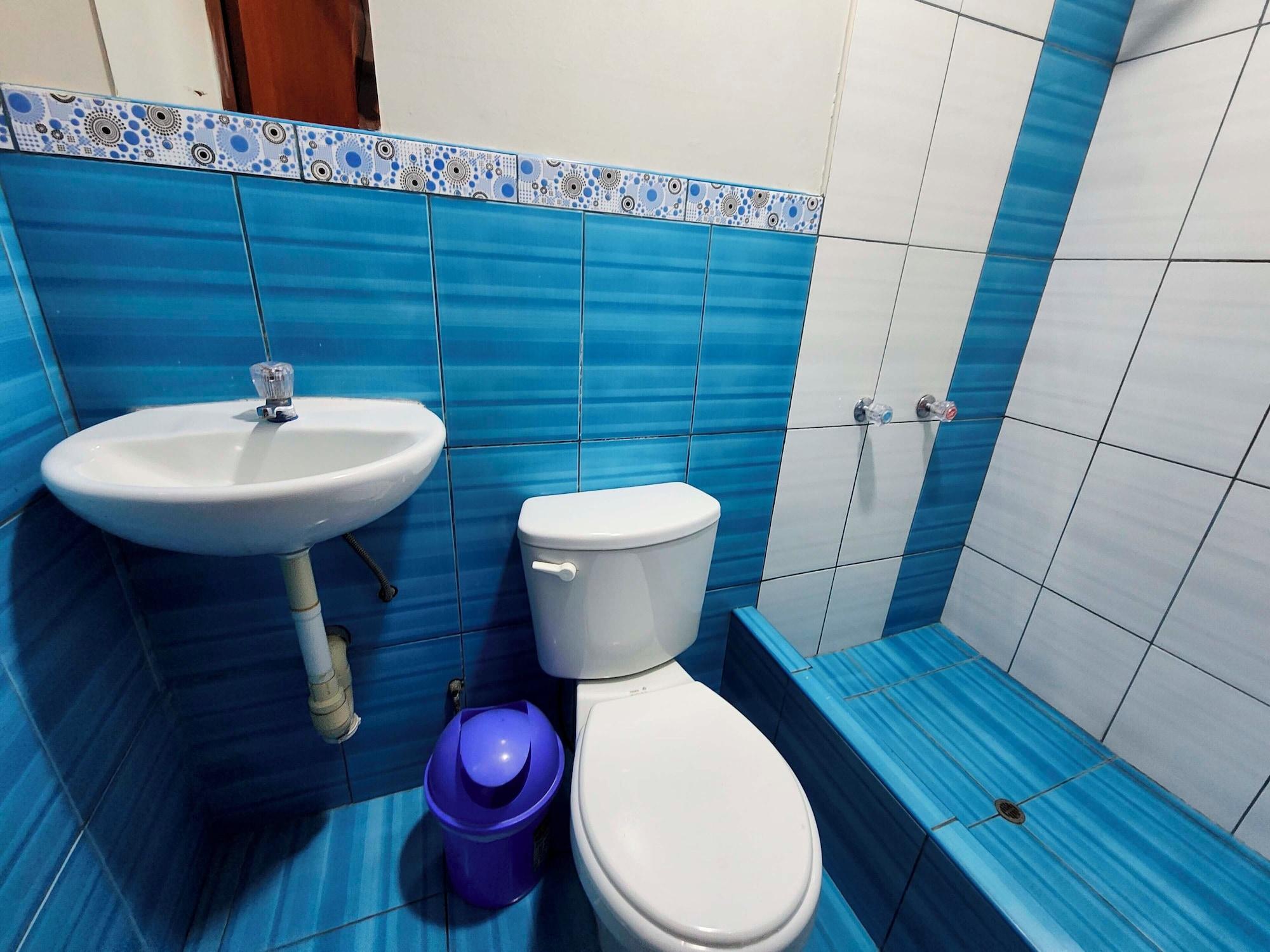 Equipamiento de Habitación HOSTAL PARIS 1