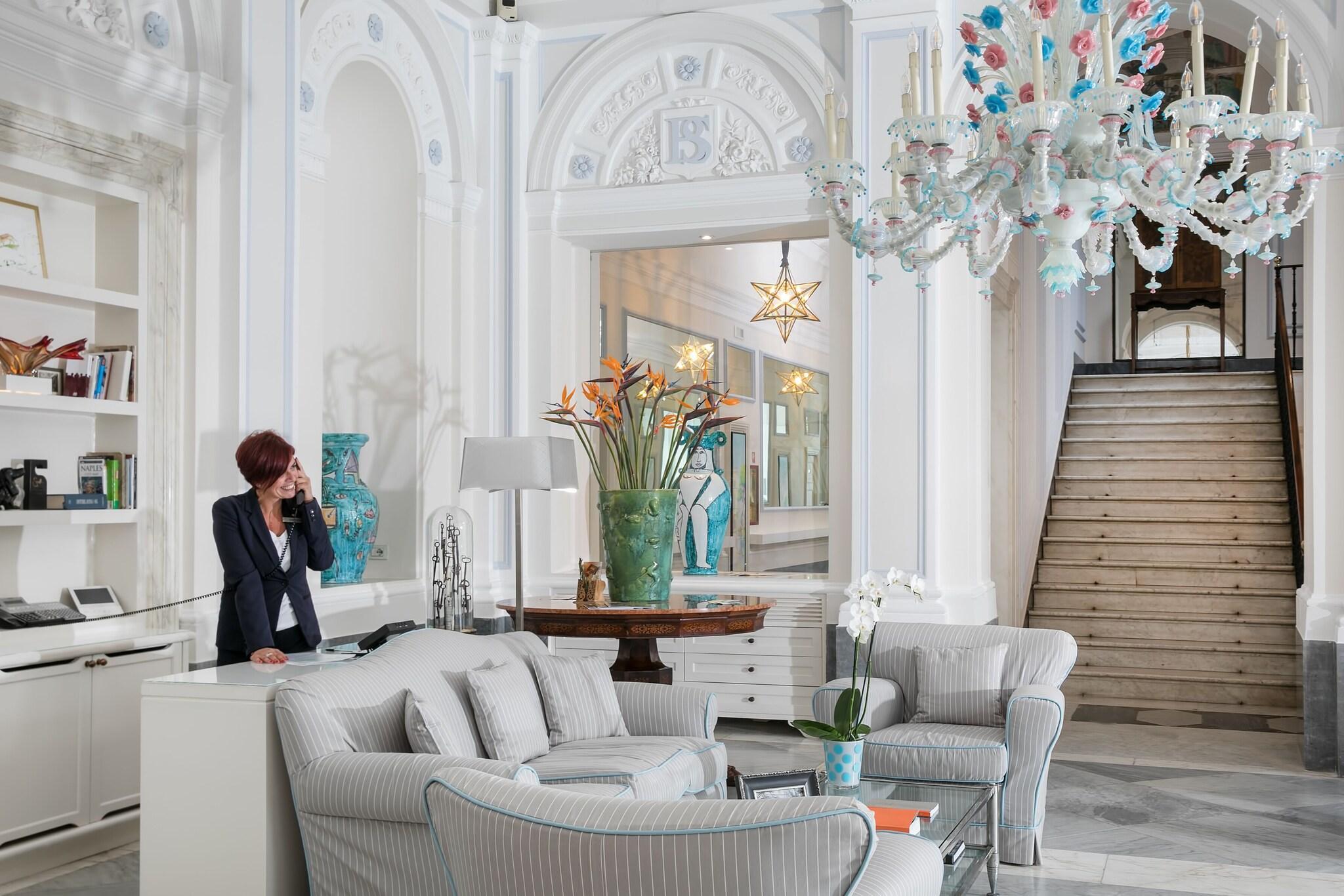 Vista Lobby Bellevue Syrene