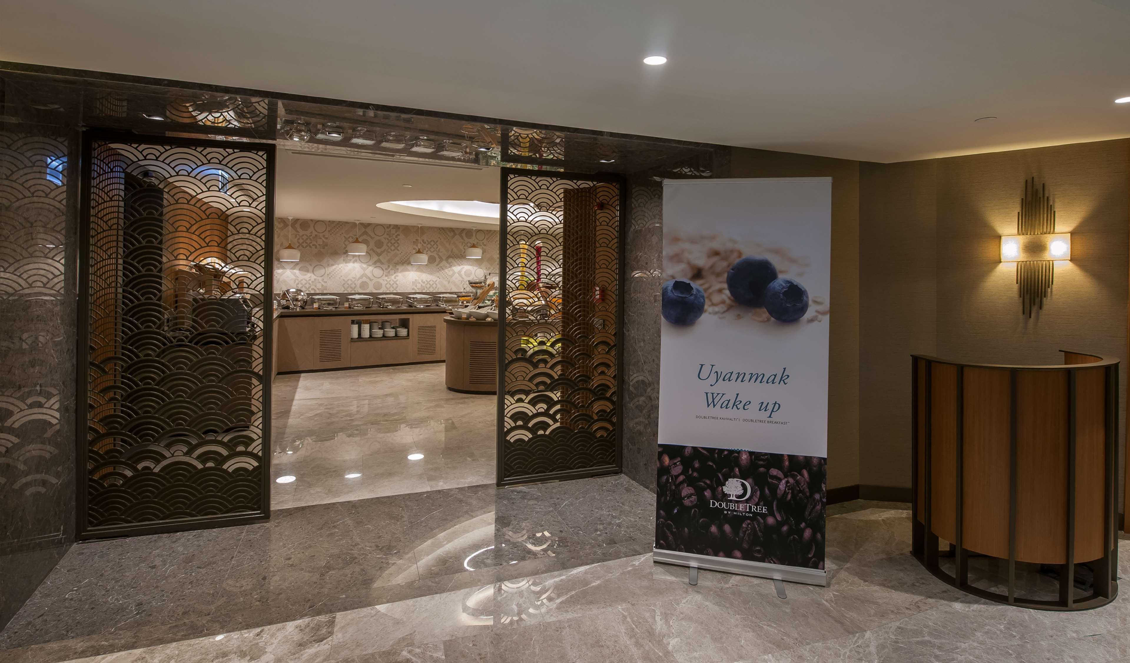 Restaurant DoubleTree by Hilton Hotel Istanbul - Sirkeci