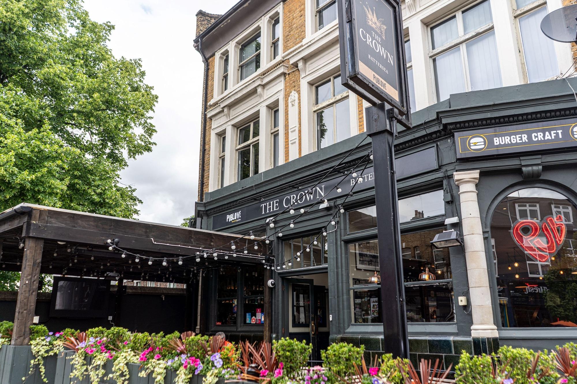 Varios PubLove @ The Crown, Battersea - Hostel