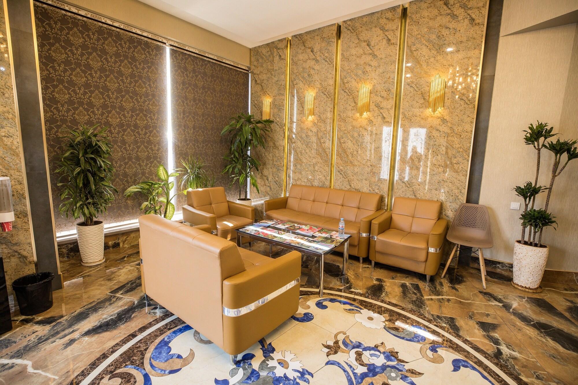 Bar/Salón Leader Hotel