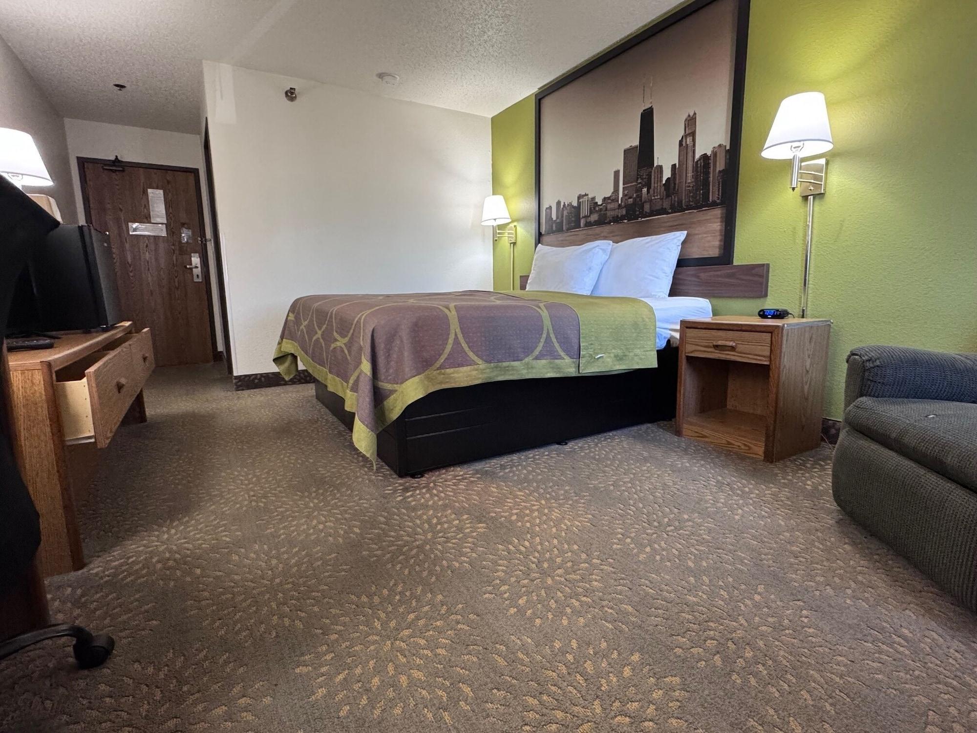 Habitación Super 8 by Wyndham Mokena/Frankfort /I-80