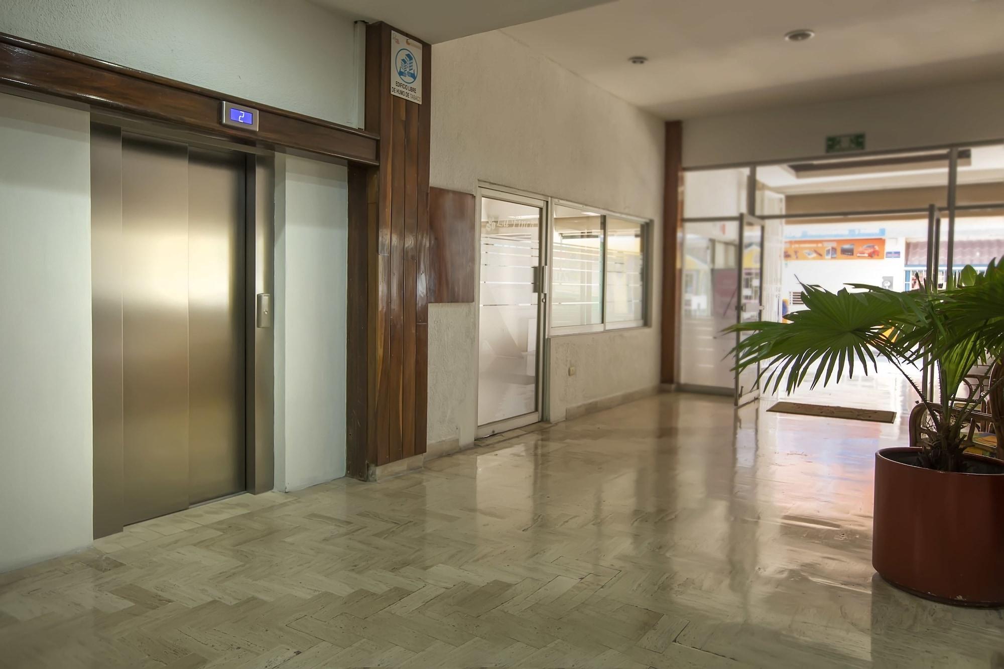 Vista Lobby Hotel Don Miguel