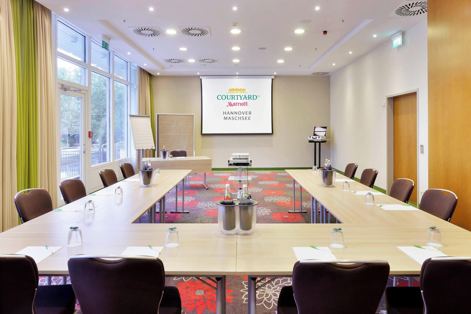 Sala de Reuniones Courtyard by Marriott Hannover Maschsee