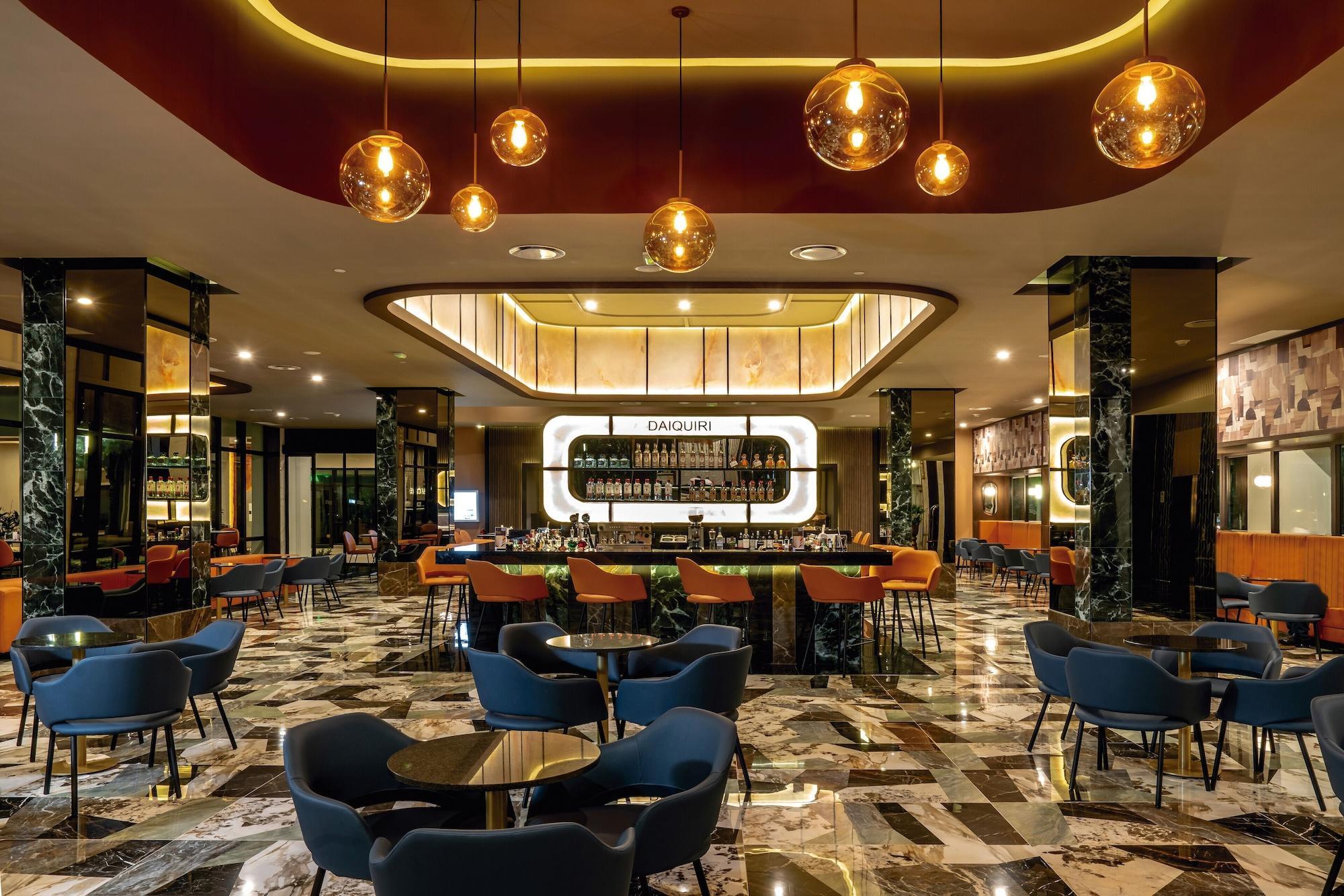 Bar/Salón Riu Palace Kukulkan Adults Only All Inclusive