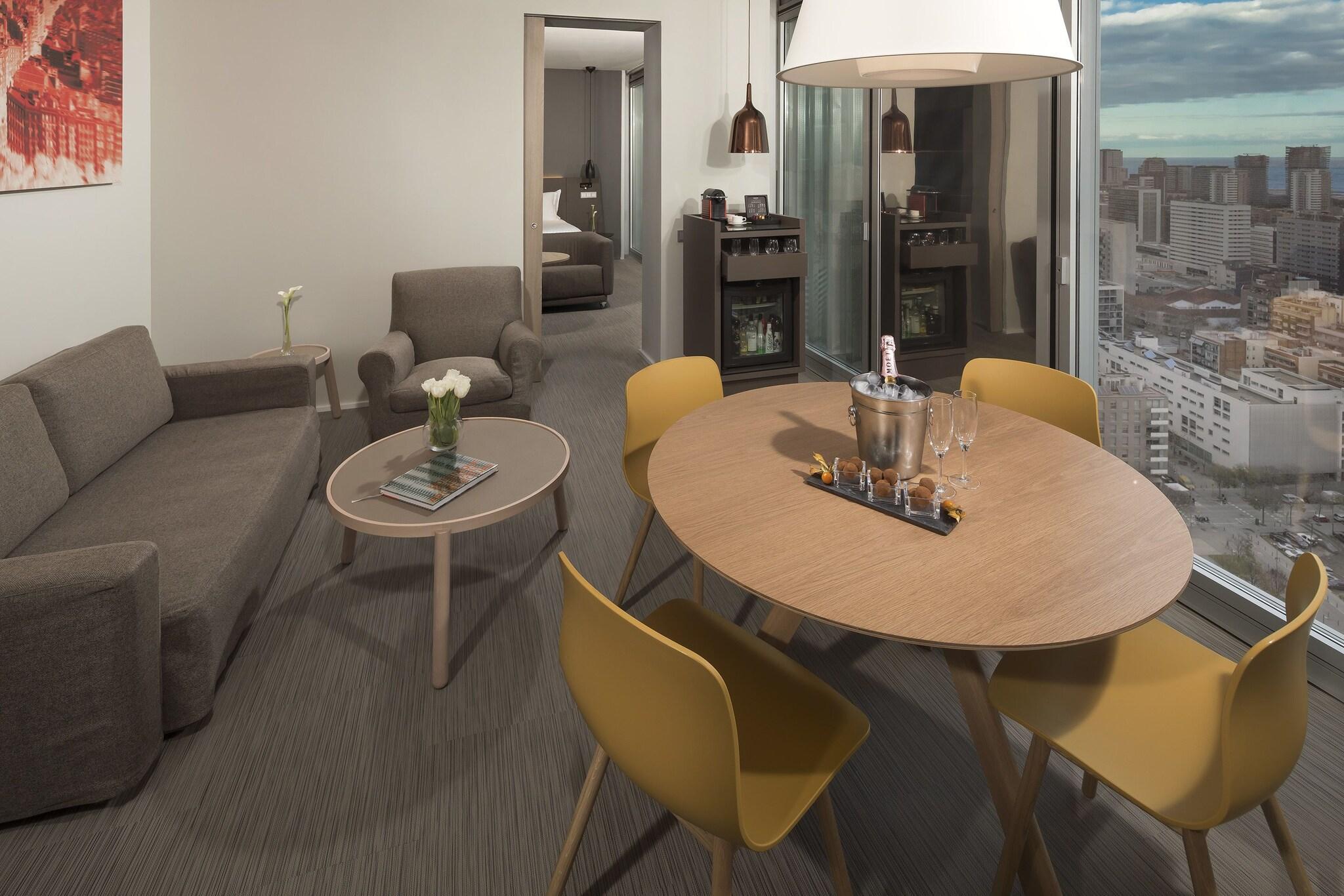 Playa The Level At Melia Barcelona Sky