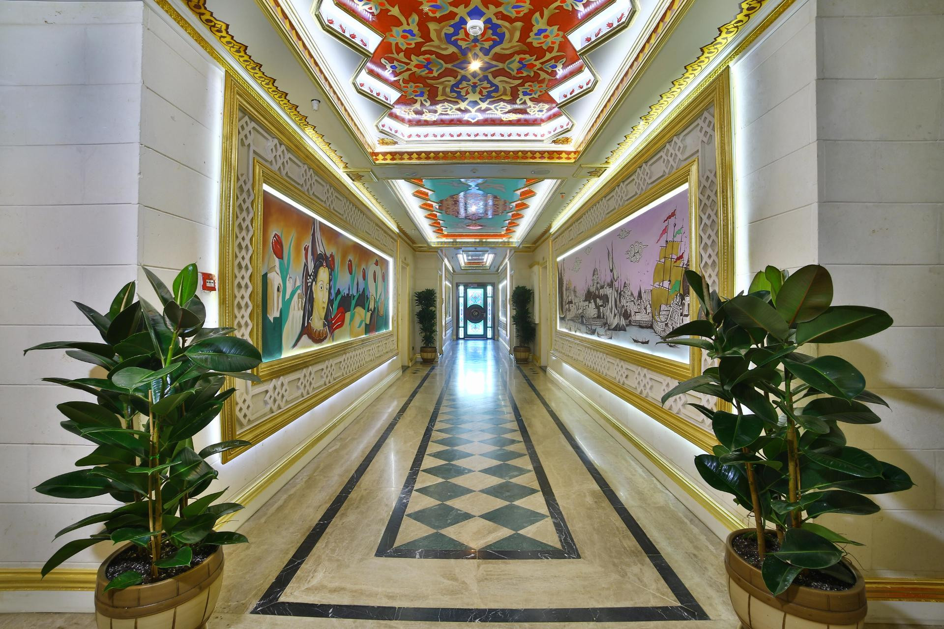 Vista Lobby Seven Hills Palace & Spa