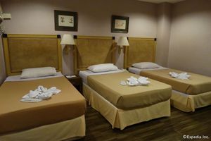 Alojamiento - The Windy Ridge Hotel Manila