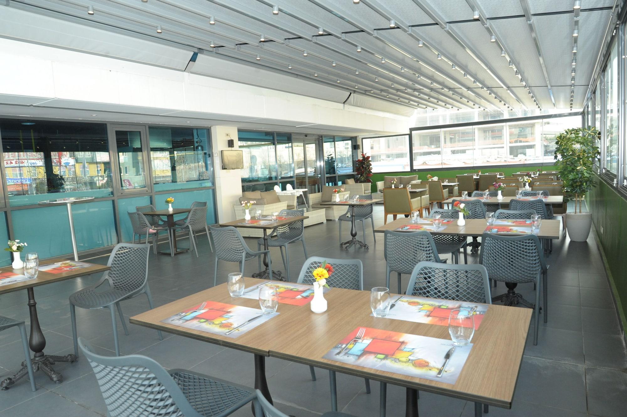 Restaurant Nearport Hotel