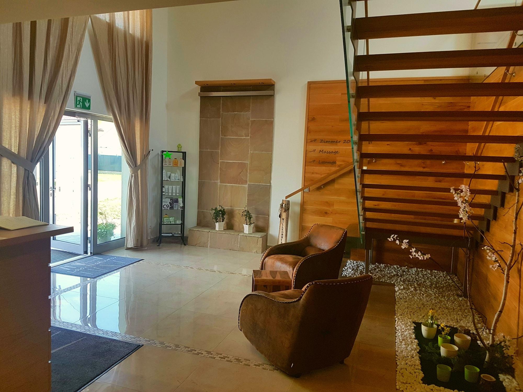 Vista Lobby Pension Laa Natura