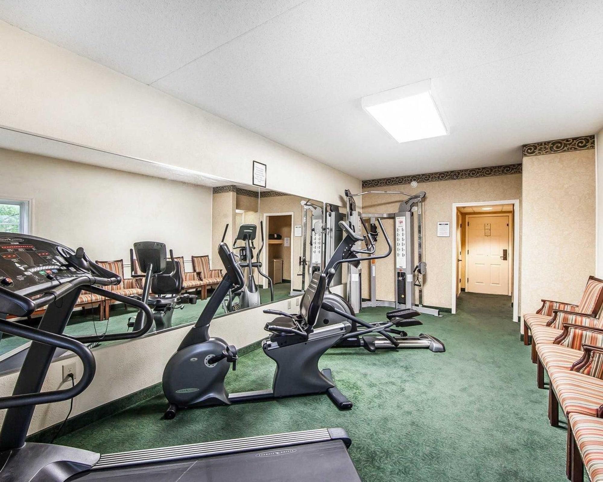 Gimnasio Clarion Inn Willow River