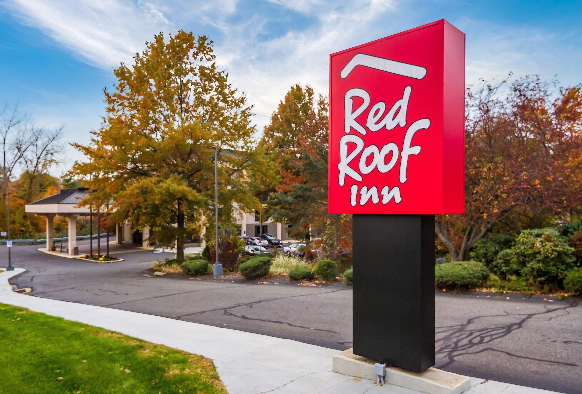 Vista Exterior Red Roof Inn Meriden