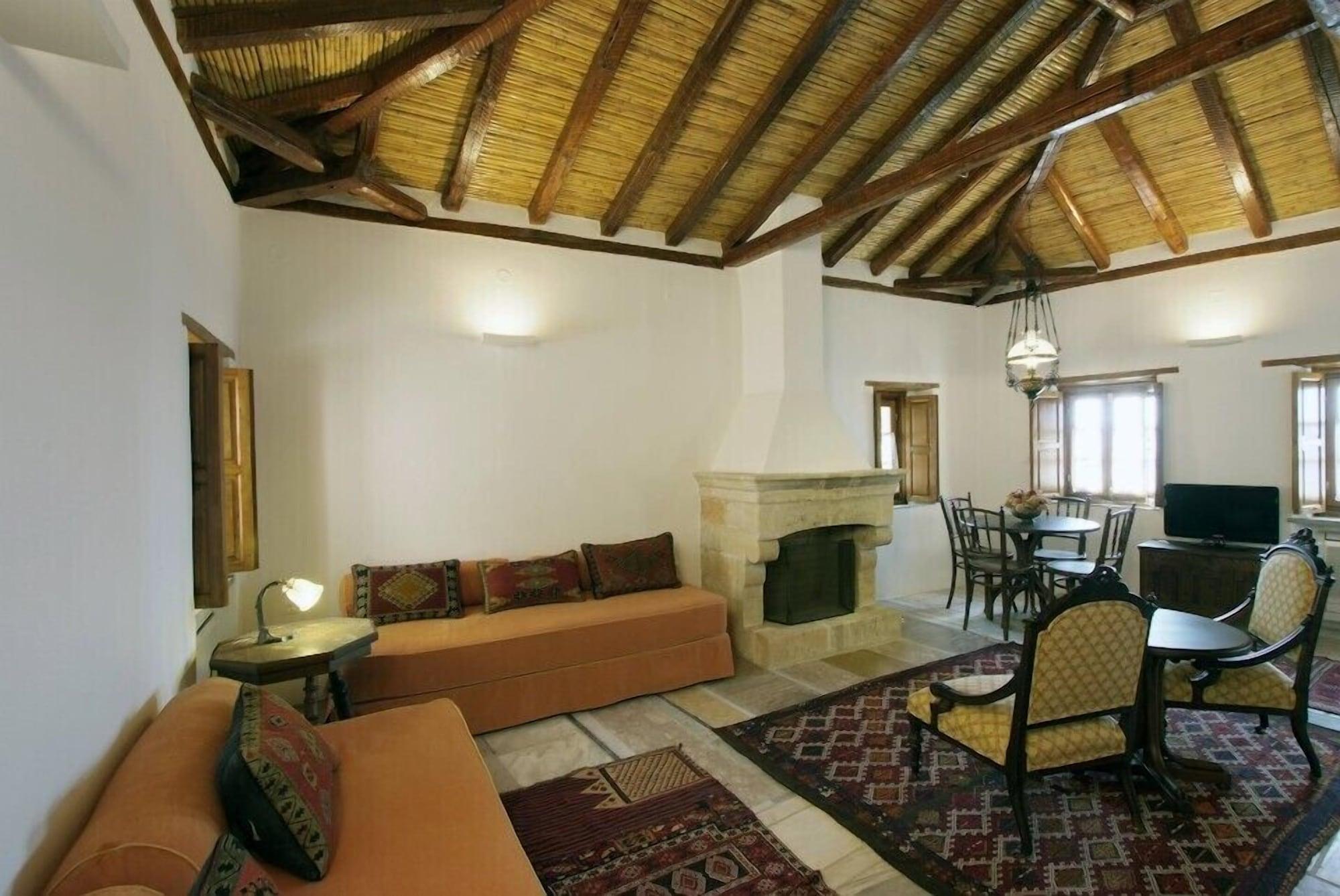 Vista Lobby Malvasia Traditional Hotel